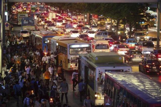 Weiterhin heftige Staus in Bangkok